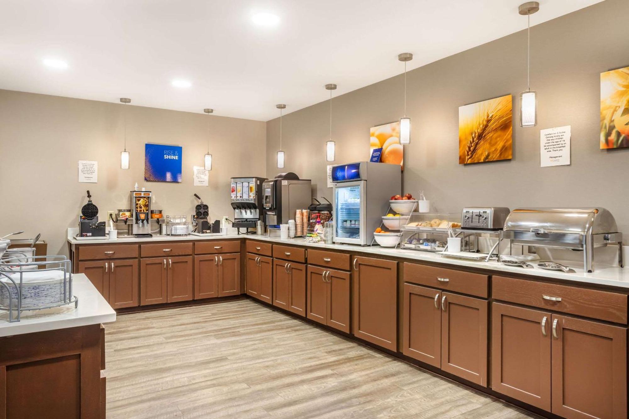 Comfort Inn & Suites Конуэй Экстерьер фото